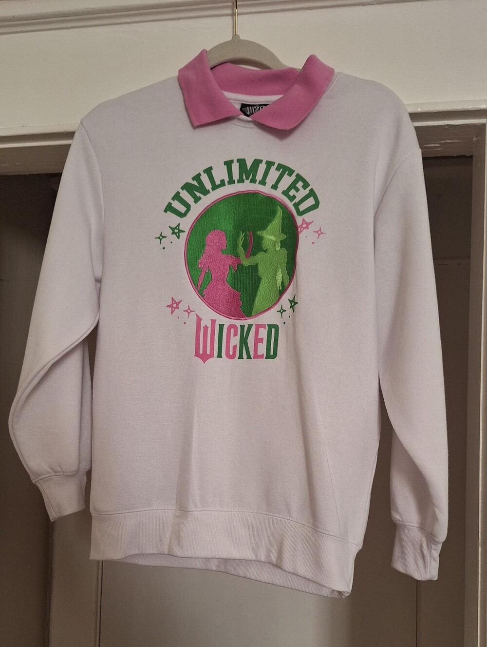 Unlimited Wicked Graphic Crewneck Sweatshirt - Pink & Green